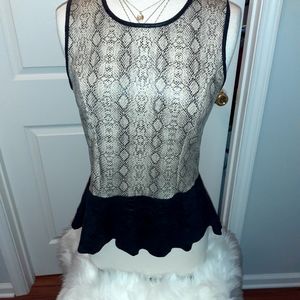 NWOT Monteau ladies peplum shirt